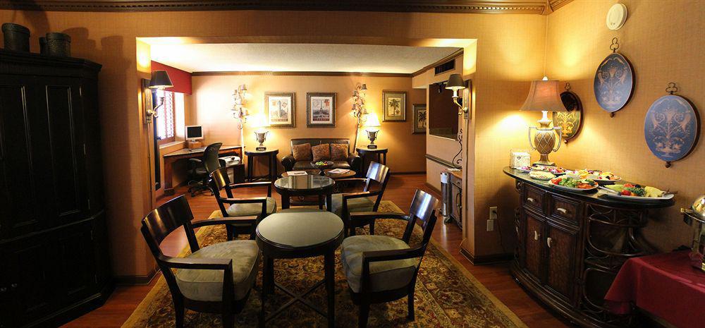 The Kensington Hotel Енн-Арбор Екстер'єр фото